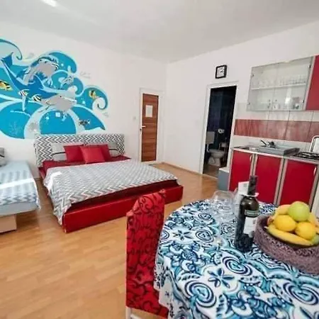 Apartament Anamarija *