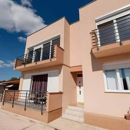 Anamarija Apartment *